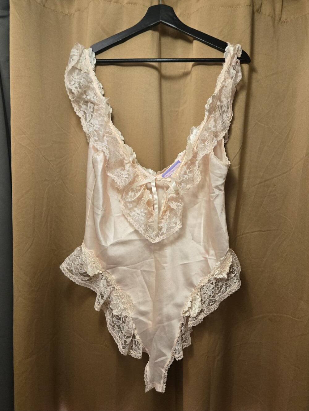 Beth Michaels Vintage Pale Pink Satin Lace-Trim Teddy Bodysuit Size Large